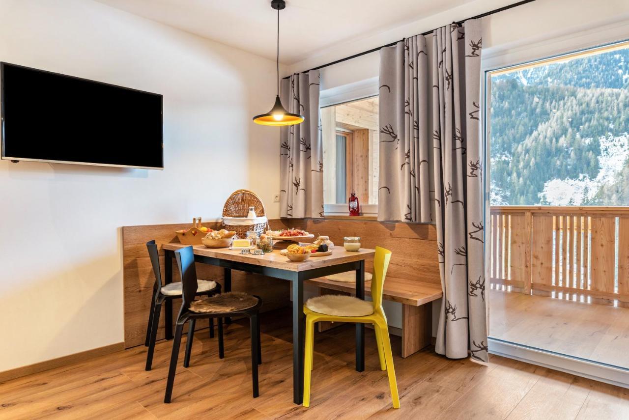 Balbeinhof Apt Hirsch Luson Buitenkant foto